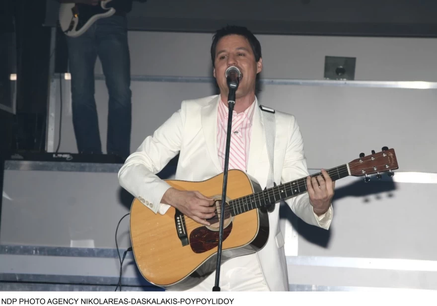 Ποιος είναι ο Γρηγόρης Πετράκος