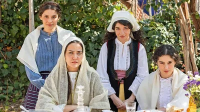 Ψυχοκόρες: Οι 4 πρωταγωνίστριες συστήνονται στο YOU