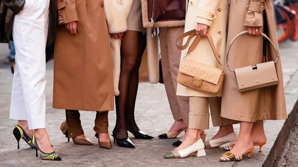 Tο Zara έχει εκπτώσεις στα πιο μοδάτα παπούτσια