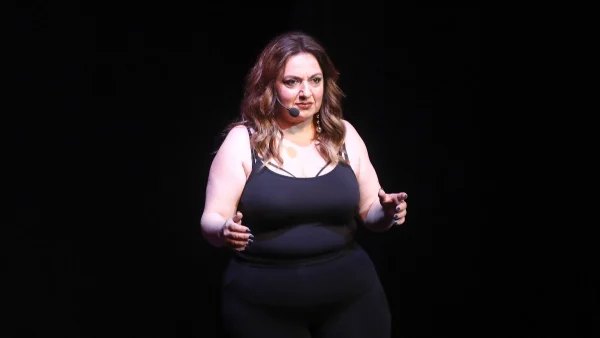 Ξεσπά η Σοφία Μουτίδου για Στέφανο Κασσελάκη - «Παίρνετε στην πλάτη σας πολλά κιλά κόσμο...»