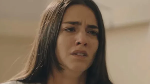 Το Ναυάγιο: Η Ειρήνη εξαφανίζεται & βάζει τη ζωή του αγέννητου παιδιού της σε κίνδυνο