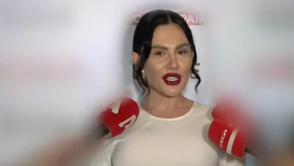 «Παιδιά...» - Το ξεκαθάρισμα της Έλενας Τσαγκρινού στις φήμες εγκυμοσύνης μετά την πρόταση γάμου από τον Dj Stephan