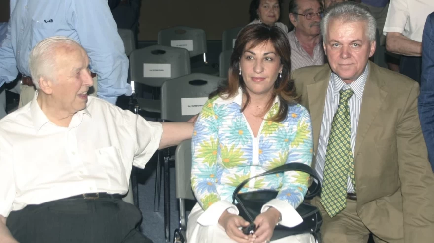 Πέθανε - Τζώρτζης