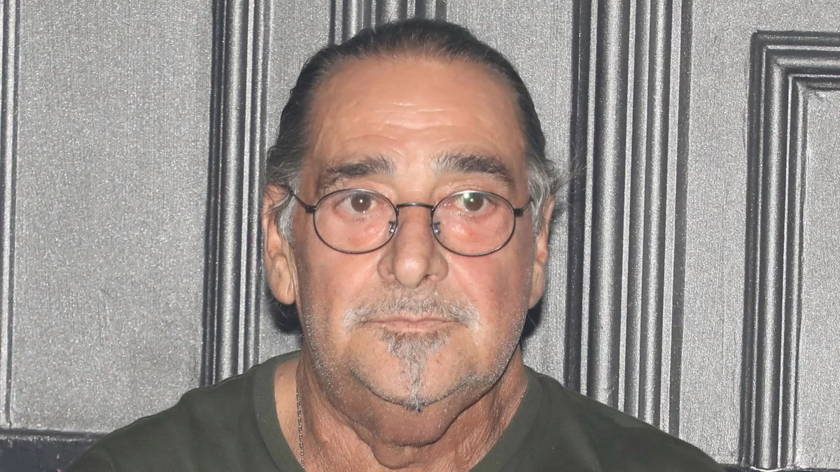 Το πρώτο βράδυ του Βασίλη Καρρά στο σπίτι του μετά το νοσοκομείο - Πως ήταν, τι έκανε