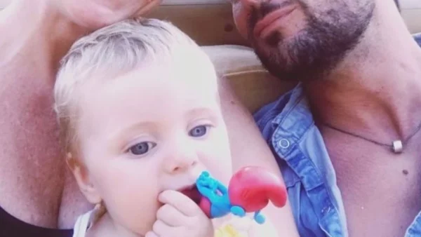 Χωρισμός σκάνδαλο: Τίτλοι τέλους για ζευγάρι μετά από βίντεο που κυκλοφόρησε και έδειχνε τον παρουσιαστή να χαριεντίζεται με συνάδελφό του