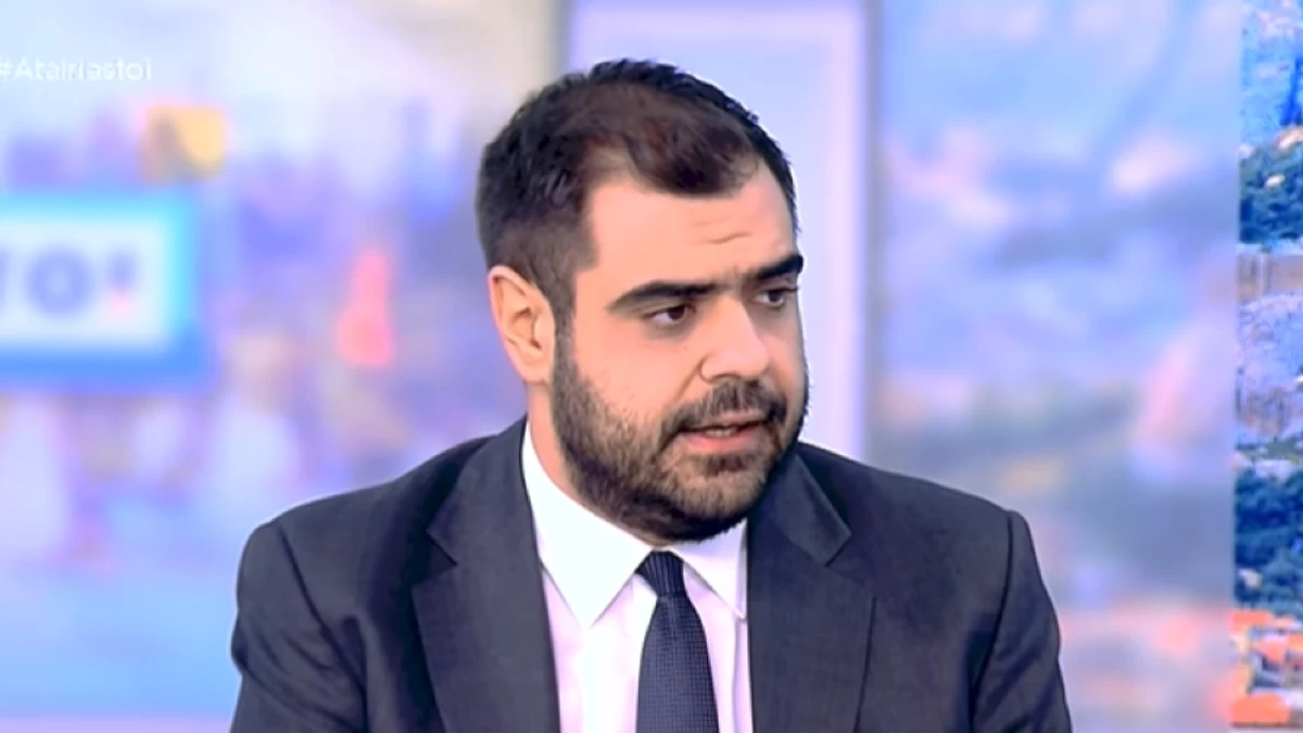 Εξιτήριο για τη σύζυγο του Παύλου Μαρινάκη μετά τη γέννηση του γιου του - Η τρυφερή φωτογραφία έξω από το μαιευτήριο