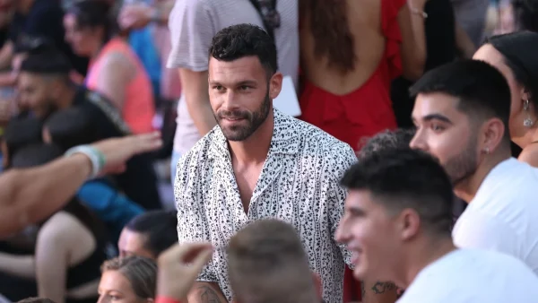 Στάθης Σχίζας: Το τρυφερό στιγμιότυπο με την κόρη του στο σπίτι - Ξενύχτησε στο πλευρό της