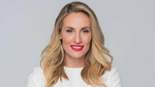 «Το Mega δείχνει ένα πολύ σκληρό πρόσωπο στην Ελεονώρα Μελέτη! Φήμες λένε ότι θα κοπεί η εκπομπή της μετά τα Χριστούγεννα»