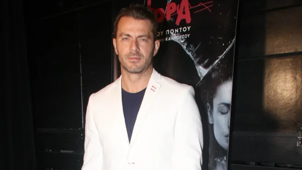 Βαρύ πένθος στον καλλιτεχνικό χώρο - Το "αντίο" του Γιώργου Αγγελόπουλου στον Μάνο Καμπίτη