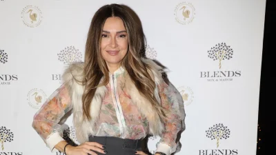 «Του είπα όλα μου τα θέματα και μου έγραψε ένα τραγούδι...» - Τι αποκαλύπτει η  Απόστολία Ζώη για τη γνωριμία της με τον Βασίλη Καρρά