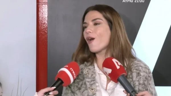 «Προσπαθούμε να το παρατείνουμε περισσότερο...» - Ο κανόνας που ακολουθεί η Βάσω Λασκαράκη για την διαπαιδαγώγηση της κόρης της