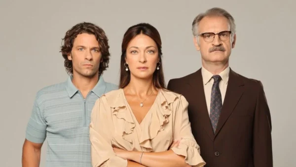 Ηλέκτρα: O Παύλος εγκαταλείπει την Ηλέκτρα, αφού περάσουν στιγμές πάθους