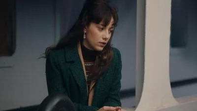 Το Ναυάγιο: Καθηλωτικά τα νέα επεισόδια - Το άρωμα του Απόστολου στα χέρια της Λίνας