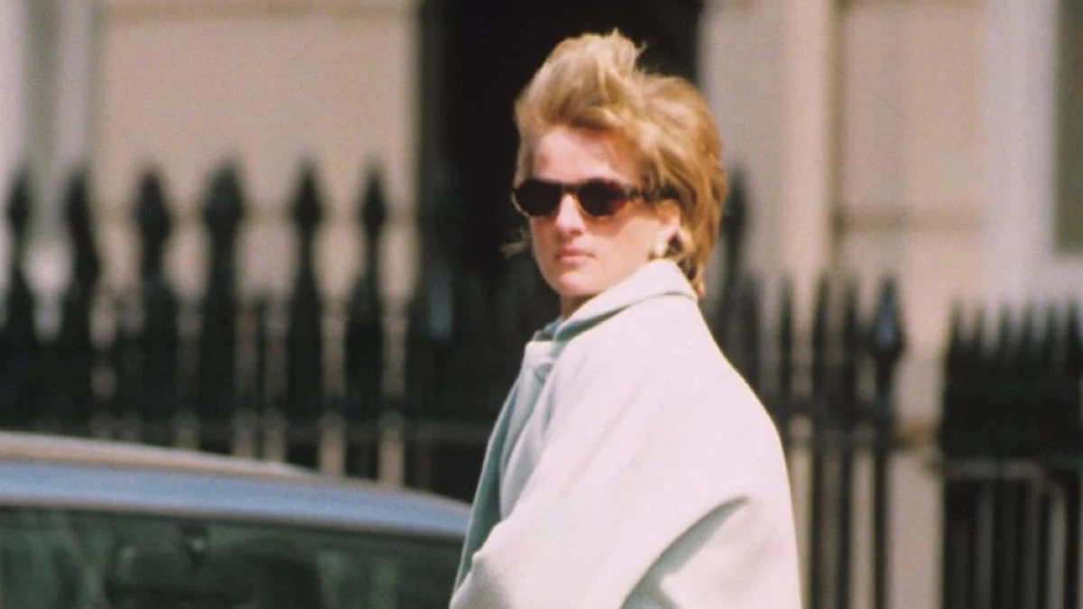 Τα αγαπημένα φούτερ & πουλόβερ της πριγκίπισας Νταϊάνα φέτος είναι must-have