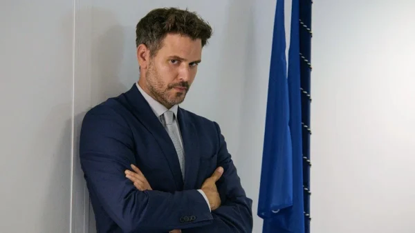 Παγιδευμένοι (20/11): «Έτσι και σε ξαναδώ να πλησιάζεις τη γυναίκα μου δεν ξέρω κι εγώ τι θα γίνει» - Το λάθος του Δημήτρη πριν τη σύλληψη του απαγωγέα της Άννας