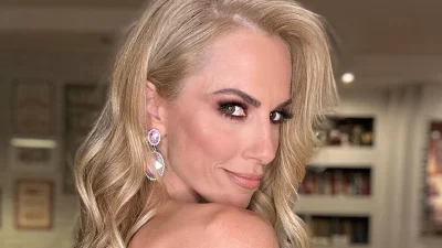 Glam & chic: Η Ντορέττα Παπαδημητρίου απογειώνει το hot makeup look της με λίγες πινελιές!