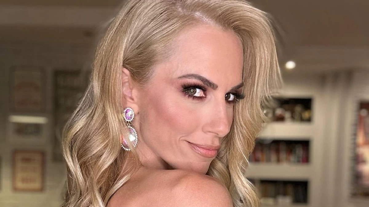 Glam & chic: Η Ντορέττα Παπαδημητρίου απογειώνει το hot makeup look της με λίγες πινελιές!