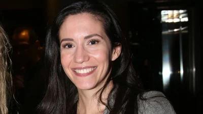 Με ξανθό κοντό καρέ - Αγνώριστη η Ελένη Βαΐτσου μετά την αλλαγή που έκανε στα μαλλιά της