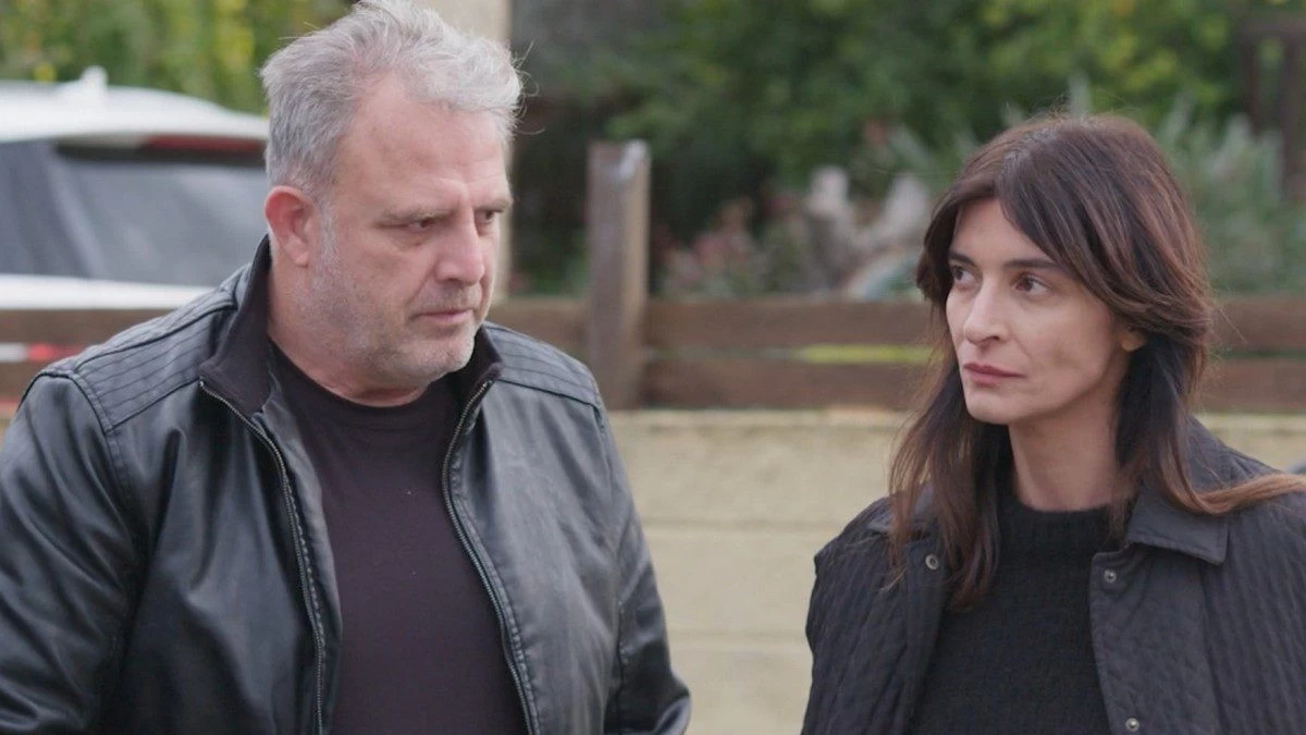 Έκπληξη στην Γη της Ελιάς: Έγκυος η Ιουλίας - Περιμένει το δεύτερο παιδί του Στάθη