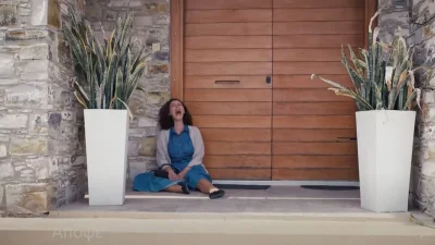 Η Γη της Ελιάς (17/11): «Εσύ συμφωνείς με αυτά τα ξεφτιλίκια;» - Η Αρετή σπαράζει έξω από το σπίτι της Ιουλίας