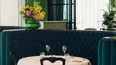 Η μόδα συναντά τη γαστρονομία: 6 εστιατόρια διάσημων Οίκων όπου τρώνε οι επώνυμοι