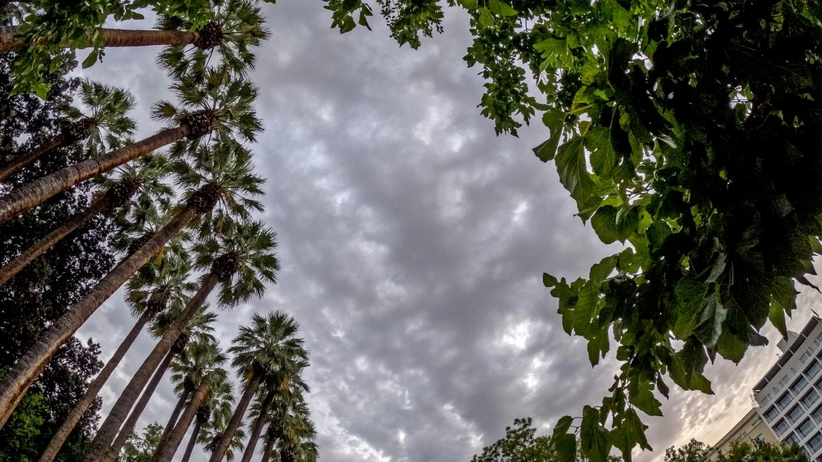 Καιρός 2/11: Βροχές και καταιγίδες σήμερα - Πόσο θα κρατήσουν τα φαινόμενα