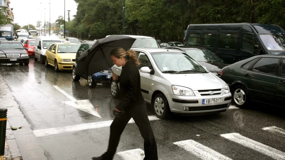 Άστατος καιρός 23/11 κατά περιόδους νεφελώδης - Η θερμοκρασία θα σημειώσει πτώση