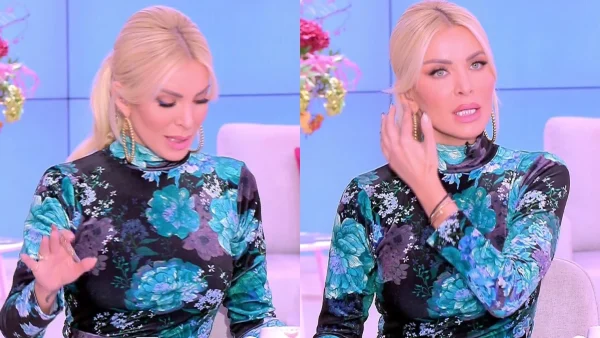 «Έμαθα κάτι! Συγγνώμη έχω σοκαριστεί λίγο τώρα...» - "Πάγωσε" η Καινούργιου με το μήνυμα που δέχθηκε στο κινητό της στον αέρα του Super Κατερίνα