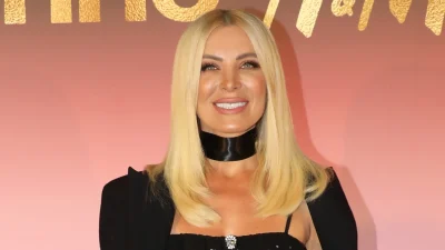 5 κόκκινα κραγιόν για να πετύχεις το φλογερό χρώμα στα χείλη της Κατερίνας Καινούργιου