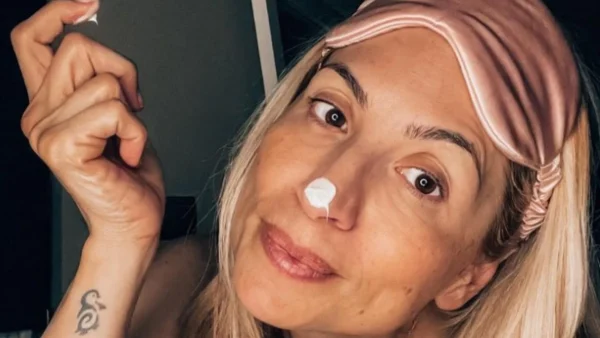 «Μαράκι έφτιαξες τη μυτούλα σου;» - Η επική απάντηση της Ηλιάκη για την πλαστική στο πρόσωπό της (Βίντεο)