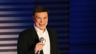 «Με έχει βαφτίσει ο Γιώργος Μαρίνος, αλλά...» - Μεγάλη αποκάλυψη για τον Έλληνα showman