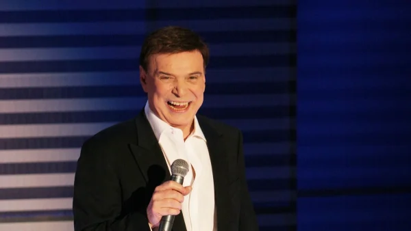 «Με έχει βαφτίσει ο Γιώργος Μαρίνος, αλλά...» - Μεγάλη αποκάλυψη για τον Έλληνα showman