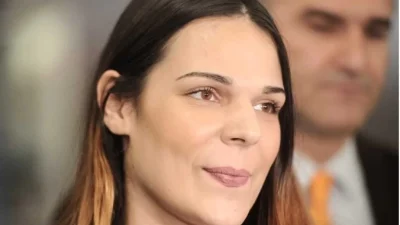 «Πλέον οι κατσαρίδες έχουν γίνει μέρος της ζωής μου» - Συγκλονίζουν οι επιστολές που έγραφε η Ειρήνη Μελισσαροπούλου μέσα στις φυλακές του Χονγκ Κονγκ