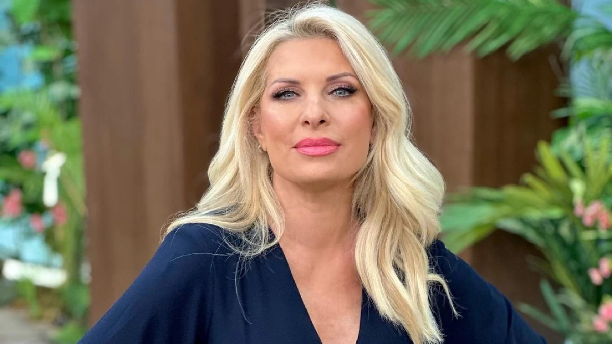 Ελένη Μενεγάκη: Έκανε το απόλυτο μανικιούρ της σεζόν και ξετρέλανε το Instagram!