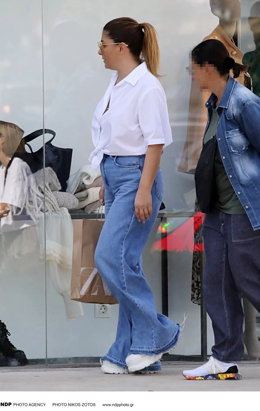 Παπαρίζου - Γλυφάδα - μαγαζιά