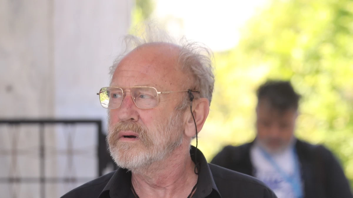 Δημήτρης Πετρόπουλος: «Μου λέει, "α εσείς παίζεται το χέρι;"...» - Η άγνωστη ιστορία από τα γυρίσματα του "Παρά Πέντε"