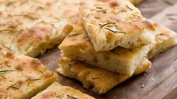 Pizza bianca: Η αυθεντική ιταλική συνταγή