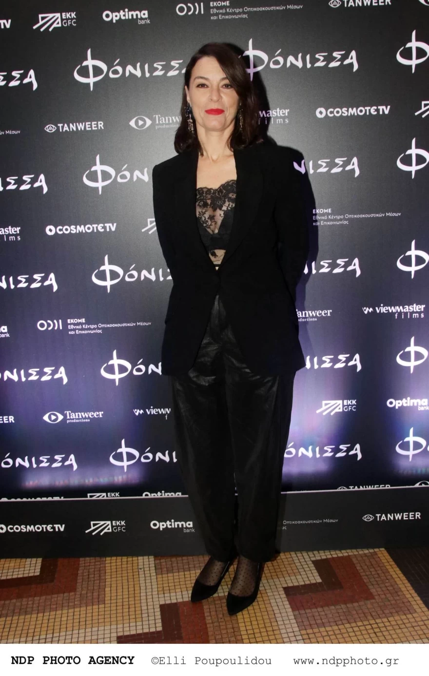 Καμία σχέση με την μαυροφορούσα Μαρίνα του Σασμού: Έλαμψε σε πρόσφατη βραδινή έξοδο η Μαρία Πρωτόπαππα