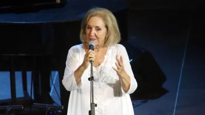 «Ήταν καρκίνος, αλλά...» - Συγκλονίζει η Κάρμεν Ρουγκέρη για το πρόβλημα υγείας της