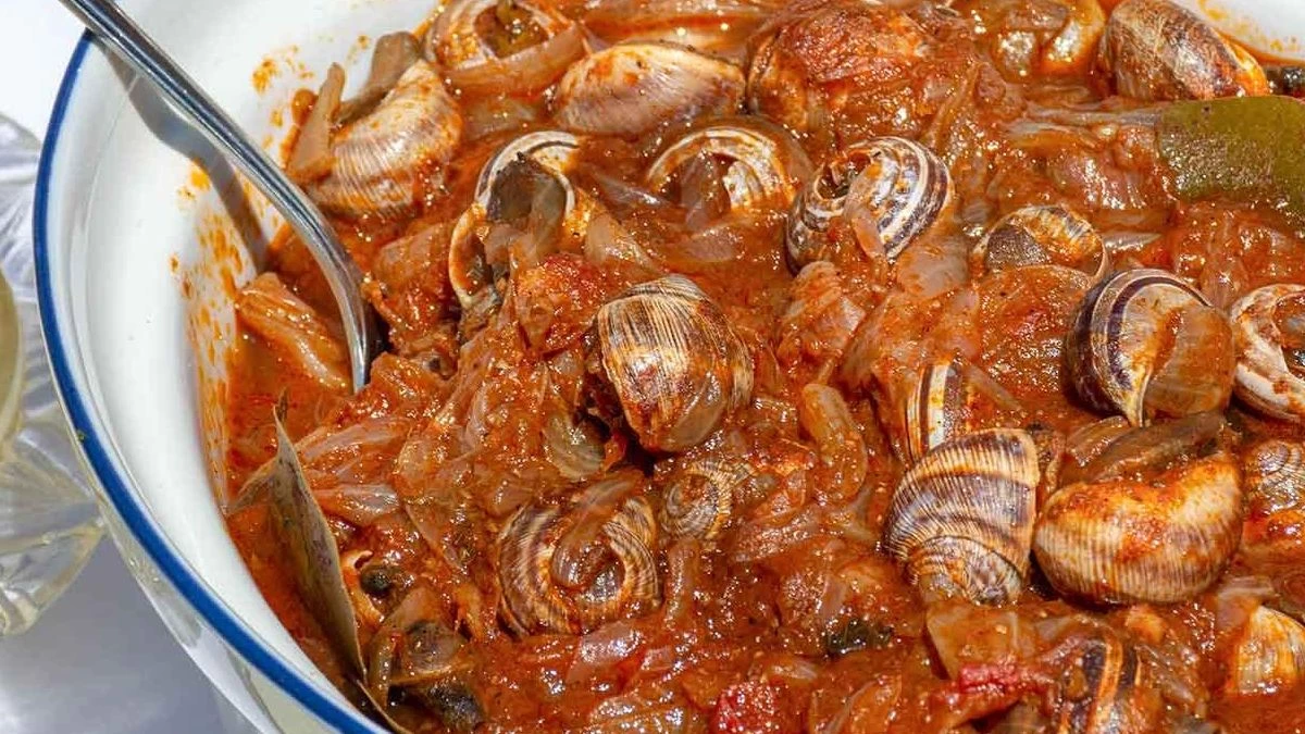 Σαλιγκάρια στιφάδο: Αν δεις κι έχουν αυτό το χρώμα μην τα φας - Τα μυστικά για να τα καθαρίζεις σωστά