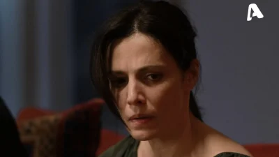 Σασμός (2/11): Ανατριχιάζει η σκηνή στο νεκροτομείο - Η στιγμή που η Βασιλική χαϊδεύει το άψυχο σώμα του Νικηφόρου