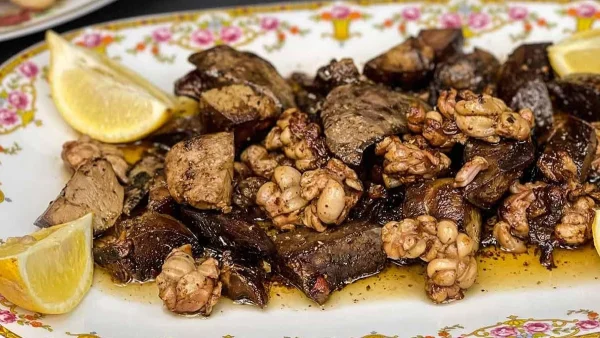 Ο μεζές του μερακλή: Συκωταριά στο τηγάνι με μπόλικο λεμόνι - Το Νο1 μυστικό για να σου βγει "λουκούμι"