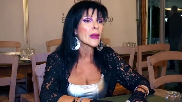 «Είμαι στήριγμά της, δίπλα της και στηρίζω τις αποφάσεις της....» - Η Σοφία Βόσσου μιλά για την σχέση με την κόρη της