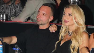 Άφησαν τον μπέμπη τους στο σπίτι και πήγαν στα μπουζούκια - Τα "έσπασαν" μέχρι το πρωί η Κωνσταντίνα Σπυροπούλου και ο Βασίλης Σταθοκωστόπουλος