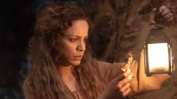 Η Μάγισσα (14/11): «Περιμένω παιδί από τη γυναίκα που αγαπάω, αλλά...» - Αναμπουμπούλα στον πύργο! Έγκυος η Θεοφανώ