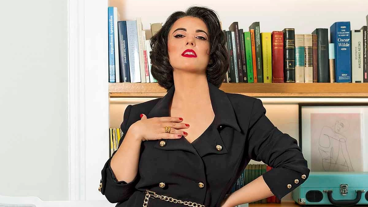 Η Άννη Θεοχάρη στο YOU: To body positivity, το pole dancing και το νέο ξεκίνημα στη σειρά «Φόνοι στο Καμπαναριό»