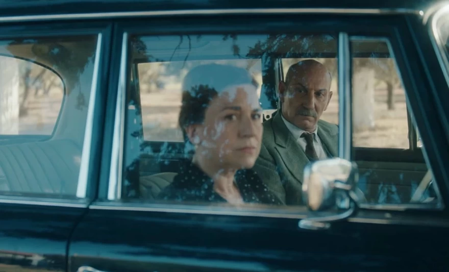 Το Ναυάγιο: Σούπερ αποκλειστικό - Η Θοδώρα είναι παιδί του Δημήτρη!