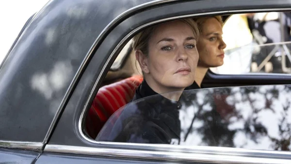 Το προξενιό της Ιουλίας: «Τον αγαπούσα και με αγαπούσε! Ο πατέρας του...» - Αποκαλύπτεται η κρυφή σχέση Σάσας και Ραζίνη