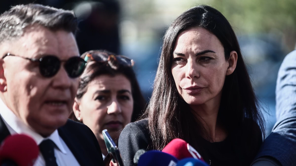 «Αν τους είχε χτυπήσει θα έπρεπε να...» - Ο Αλέξης Κούγιας για την υπόθεση της Εύης Βατίδου στο Live News