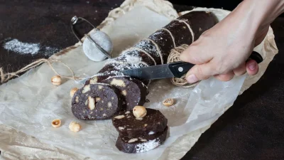 Σκέτη κόλαση: Vegan σαλάμι σοκολάτας χωρίς ζάχαρη και γλουτένη